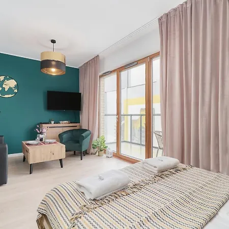 Na Bulwarach By Renters *