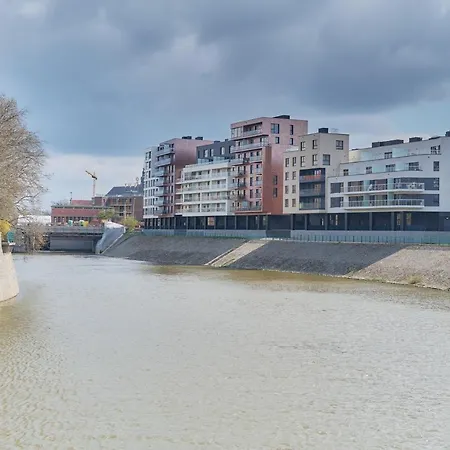 Na Bulwarach By Renters *